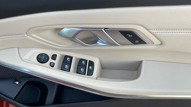 BMW 3 Series 330e M Sport 4dr Step Auto Saloon